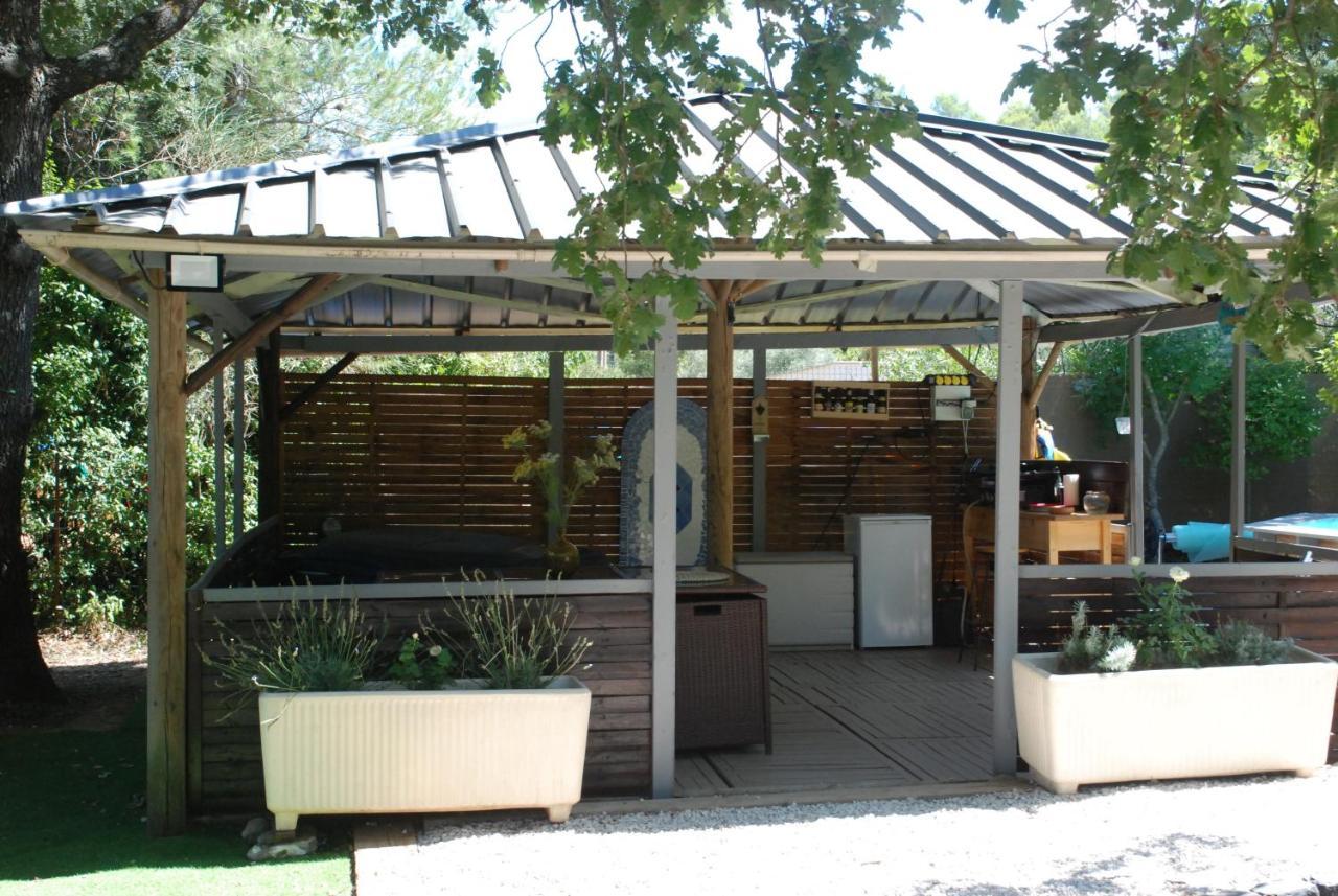 Le Chalet De La Villa Terre Neuve Signes Buitenkant foto